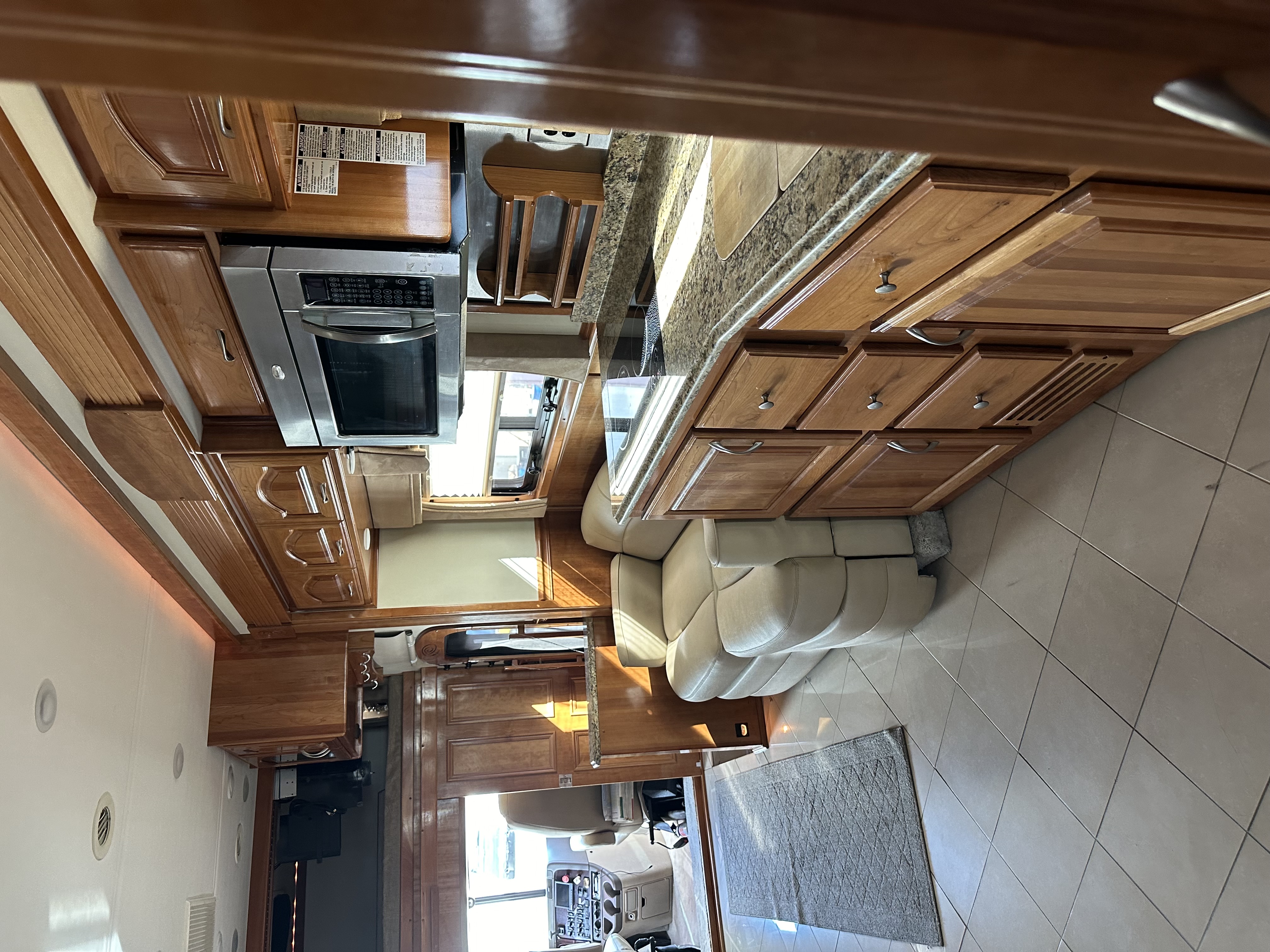 Used 2010 Renegade 45' Motorcoach